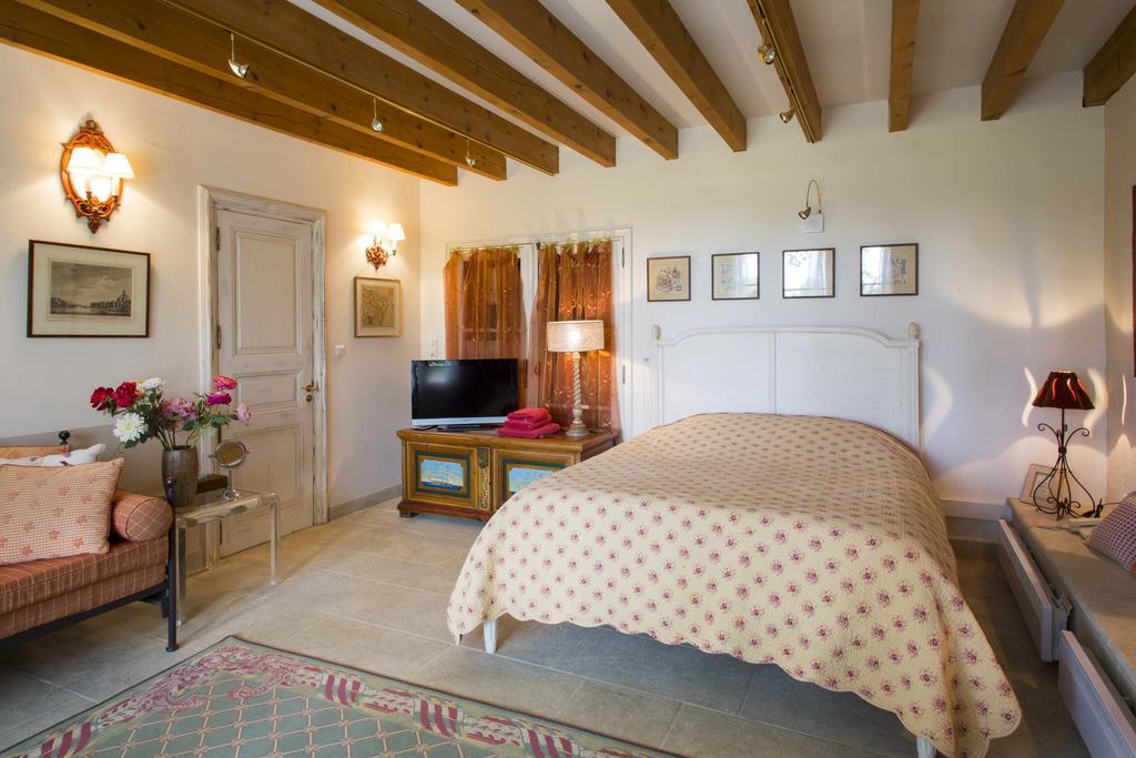 Bed and Breakfast Chateau Talaud Loriol-du-Comtat Exterior foto